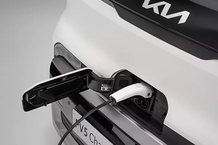 Kia PV5 Chassis Cab: la gama de furgonetas modulares eléctricas