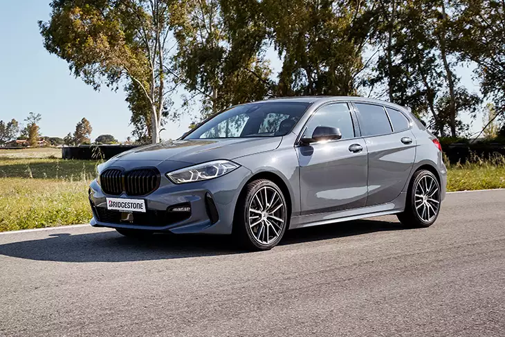 Neumáticos equivalentes: cómo elegir la mejor opción legal