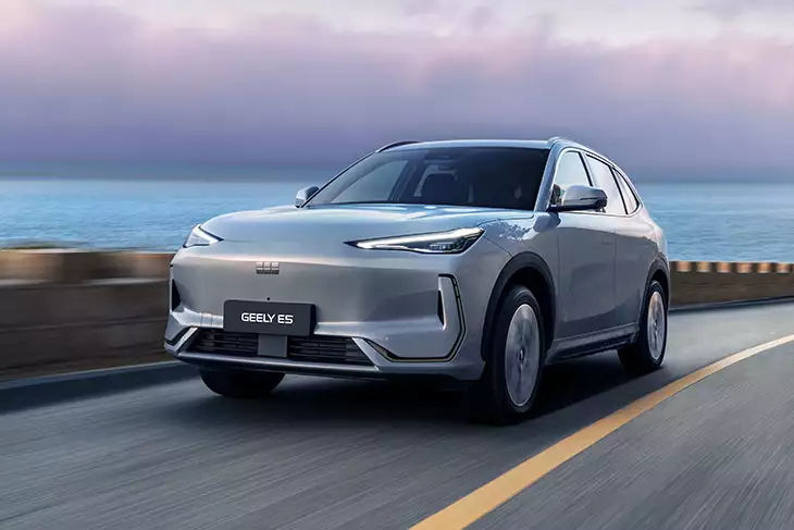 Los Geely Starray EM-i y Geely E5 ya tienen precios