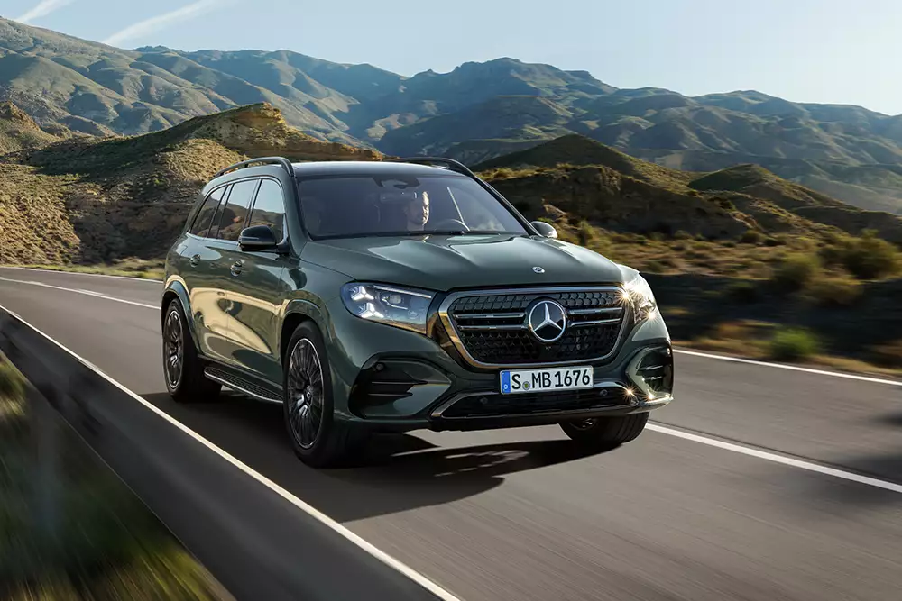 Mercedes-Benz GLS 2026: más potencia y confort