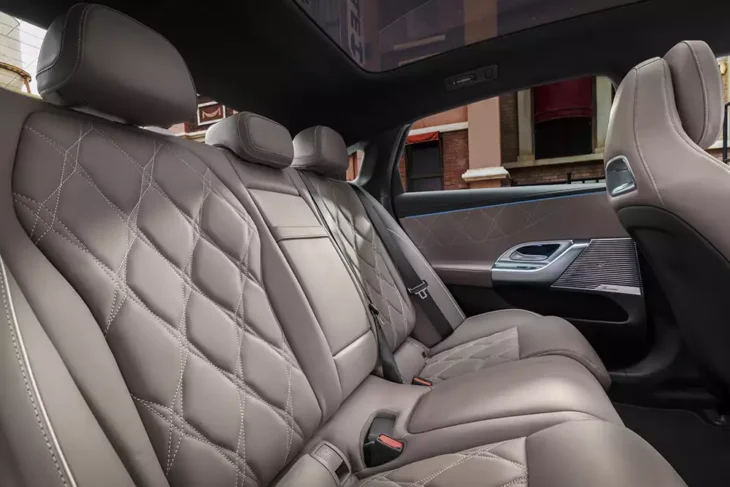 Mercedes-Benz Clase C eléctrico