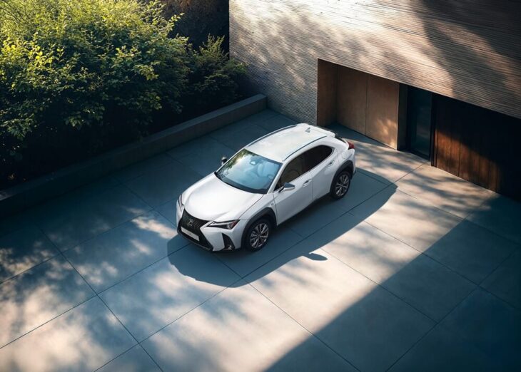 Lexus UX 300h