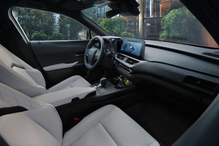 Lexus UX 300h