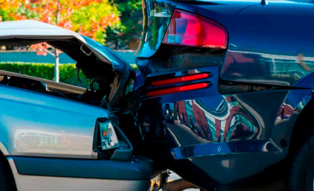 ¿Qué hacer si tienes un accidente de coche?