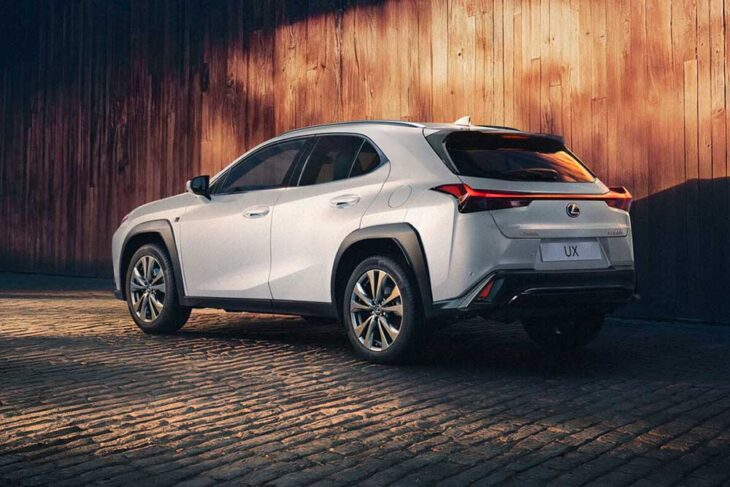 Lexus UX 300h 2026